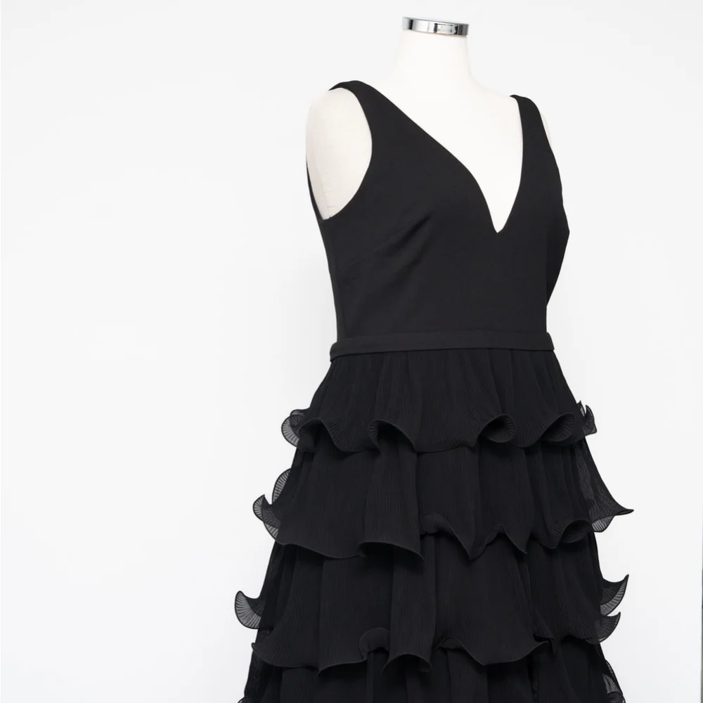 Betsy and Adam Women's V Neck Tiered Long Gown‎ - Picture 10 of 13